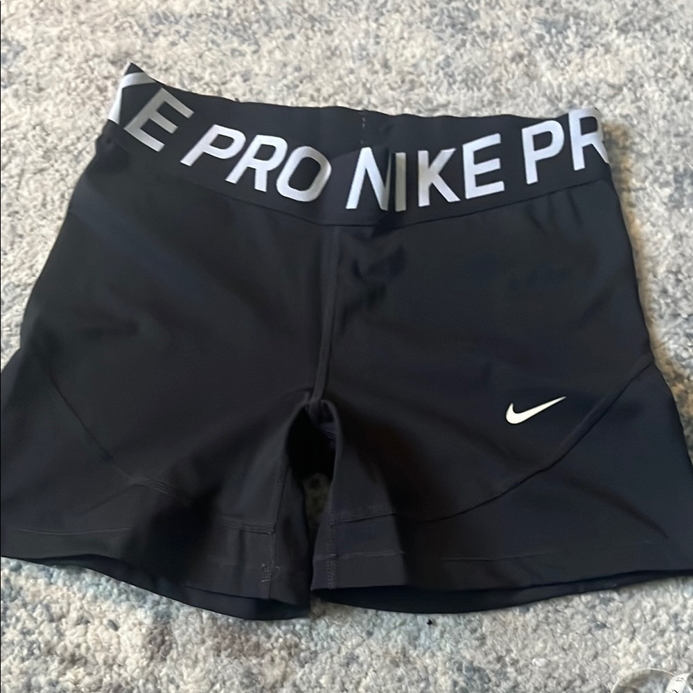 Nike Pro Dri-Fit compression shorts - black - size L - 4.5” inseam